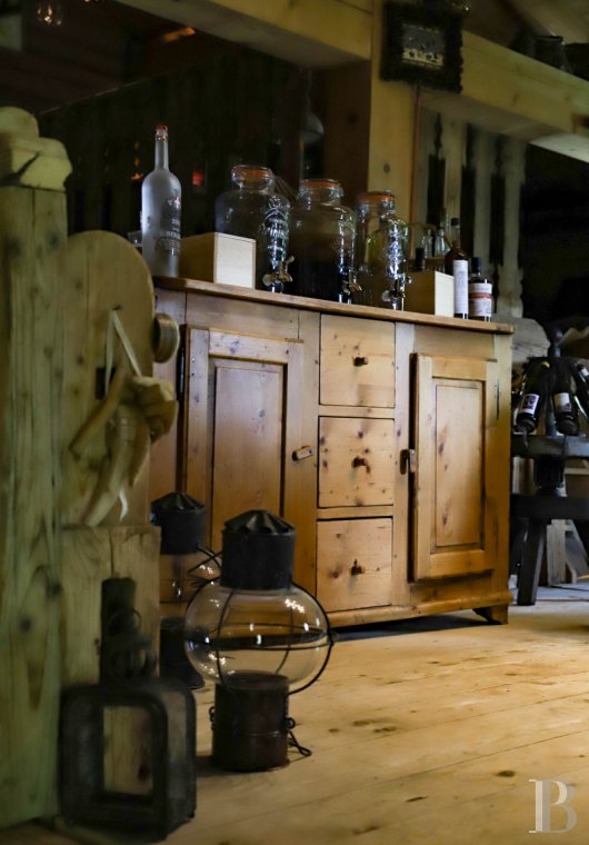 En Haute-Savoie, non loin de Morzine, une grange chalet traditionnelle en plein alpage - photo  n°28